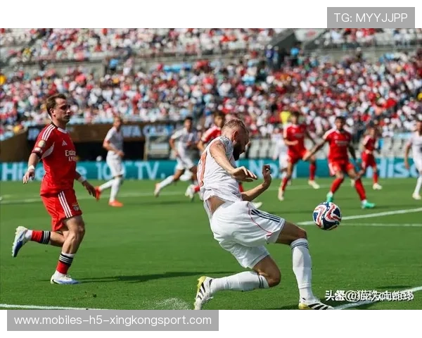 拜仁慕尼黑连续推进形成节奏碾压 拜仁慕尼黑连续推进形成节奏碾压