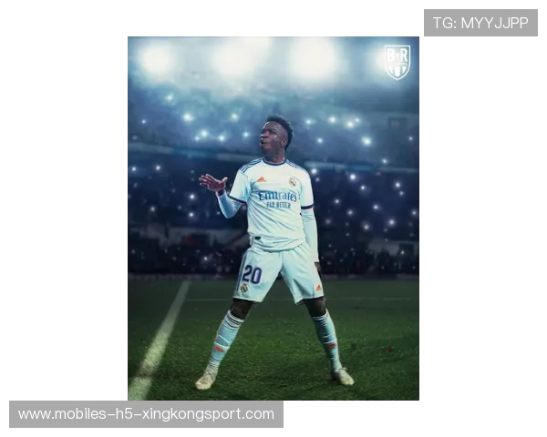 维尼修斯门线救险后禁区补射得分